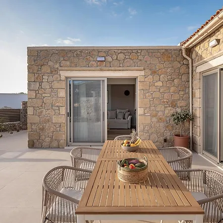 Casa Nougia *